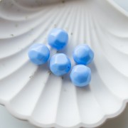 Cuentas de resina opacas facetadas irregulares redondas de 14 mm - Azul bebé x1