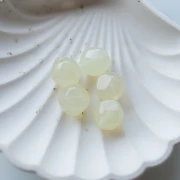 Cuentas facetadas redondas irregulares de 14 mm en resina transparente - Champagne x1