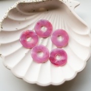 Colgante donut de resina 21 mm - Jaspeado frambuesa x1