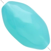 Cuenta con forma de oliva irregular martillada 30x18 mm en resina translúcida - Azul Caribe x1