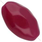 Cuenta con forma de oliva irregular martillada 24x15 mm en resina translúcida - Fucsia x1