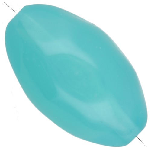 Cuenta con forma de oliva irregular martillada 24x15 mm en resina translúcida - Azul Caribe x1