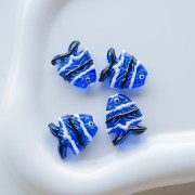 Cuenta pez de vidrio 22x19 mm - Azul oscuro - Negro - Blanco x1