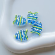 Cuenta pez de vidrio 22x19 mm - Azul - Verde - Blanco x1