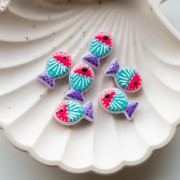 Cuenta pez de vidrio 20x13 mm - rayas y lunares - Rosa - Turquesa - Violeta