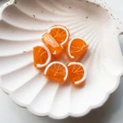 Cuenta naranja 18,5x13 mm en vidrio - Naranja - Blanco x1