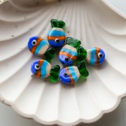Cuenta pez de vidrio 19x13 mm - Rayas - Azul - Naranja - Verde x1