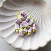 Cuenta de cerámica Ice 15x8 mm - Violeta - Blanca x1