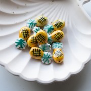 22x11 mm Cuenta piña de cerámica - Amarillo - Verde x1