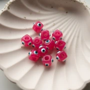 Cuenta cubo resina 8 mm - motivo ojo en relieve - Rosa - Blanco - Azul x1