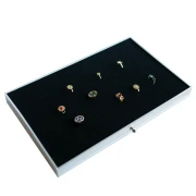 Bandeja con 110 compartimentos para anillos, 35,5 x 29,5 cm, maletín de transporte para joyas, negro