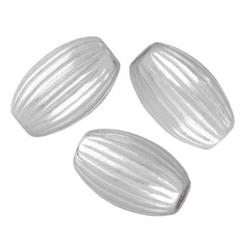 Cuenta con forma de oliva estriada, 4,5 x 3 mm - Plata 925 x 15
