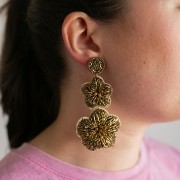 Pendientes colgantes con forma de flores de 91 x 43 mm, de cuentas bordadas - Bronce (2 unidades)