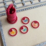 Organizador de cuentas con 26 anillas de 34,6 mm y soporte - Wine x1
