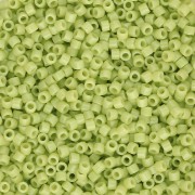 Miyuki Delica 11/0 DB0733 - Chartreuse opaco x 100 g|raw }}
