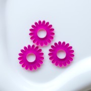 Colgante de flor de margarita de 20 mm de acetato transparente - Fucsia x1