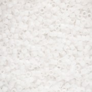 White - Toho Aiko 11/0 1,6 mm TA0141 - Blanco opaco x4 g Toho Aiko 11/0 1,6 mm TA0141 - Blanco opaco x4 g