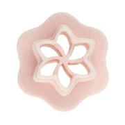 Mini cortapastas con forma de flor n.º 3, 10 mm, de polímero biodegradable - Beige x1