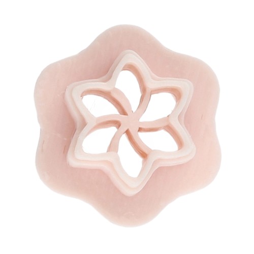 Mini cortapastas con forma de flor n.º 3, 10 mm, de polímero biodegradable - Beige x1