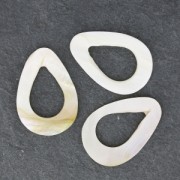 Gota con agujero de Nácar 35 mm Natural x1