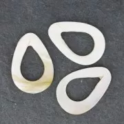 Gota con agujero de Nácar 35 mm Natural x1