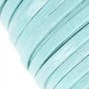 Cordón de cuero doble de lentejuelas barniz motivo cuadrícula 5 mm Azul Ciel x 50cm