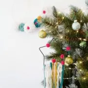 Pompón redondo sintético  2 cm Light Rosa x1