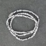 Mini-Hematites entrepiezas tuercas 3.3 mm Labrador x40 cm