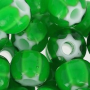 Cornelian Beads Star Preciosa Ornela de Vidrio Checa 32/0 Green x8g