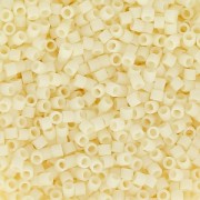 Miyuki Delica 15/0 DBS0352 - Opaco Cream Mat x5g|raw }}