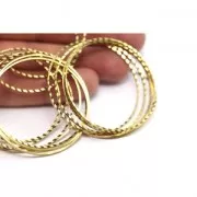 Anilla para montaje y tejido redondo trabajada 35 mm de latón bruto x1