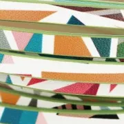 Cinta sintética fantasía 5 mm con motivo geométrico multicolor x1,2m