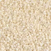 Miyuki Delica 11/0 DB0203 - Cream Ceylon envases de 100g