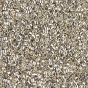 Miyuki Delica 11/0 DB0035 - Galvanized Silver Metallic envases de 100g