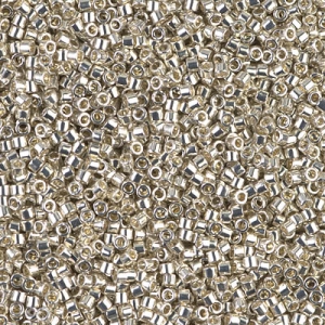 Miyuki Delica 11/0 DB0035 - Galvanized Silver Metallic envases de 100g