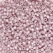 Miyuki Delica 11/0 DB1534-1 - Rosa pálido opaco Ceilán x8 g