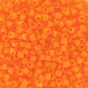 Miyuki Delica 11/0 DB1133 - Opaque Mandarin envase de 100g