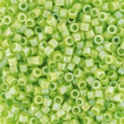 Miyuki Delica 11/0 DB0169 - Opaque Chartreuse AB envase de 100g