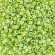 Miyuki Delica 11/0 DB0169 - Opaque Chartreuse AB envase de 100g