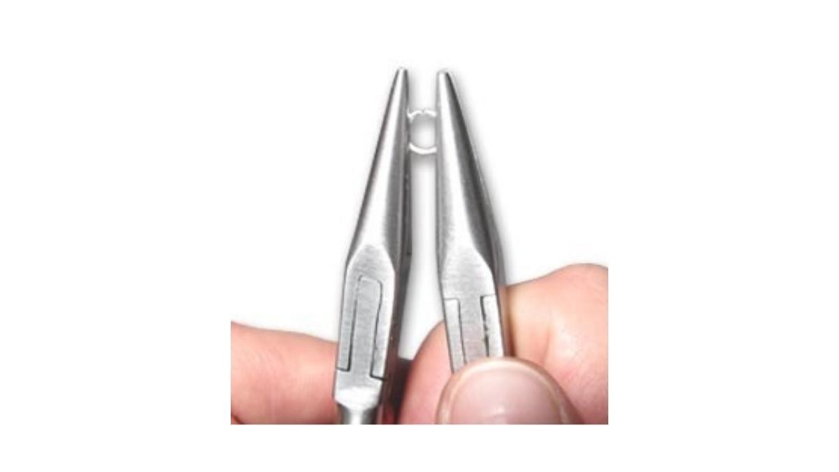 Abrir una anilla : Paso 1 Abrir una anilla : Paso 1