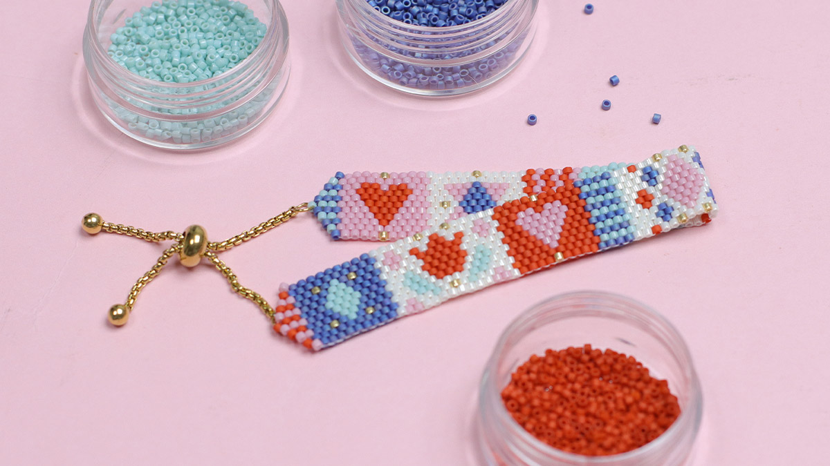 ¿Cómo se hace un tejido Peyote impar?