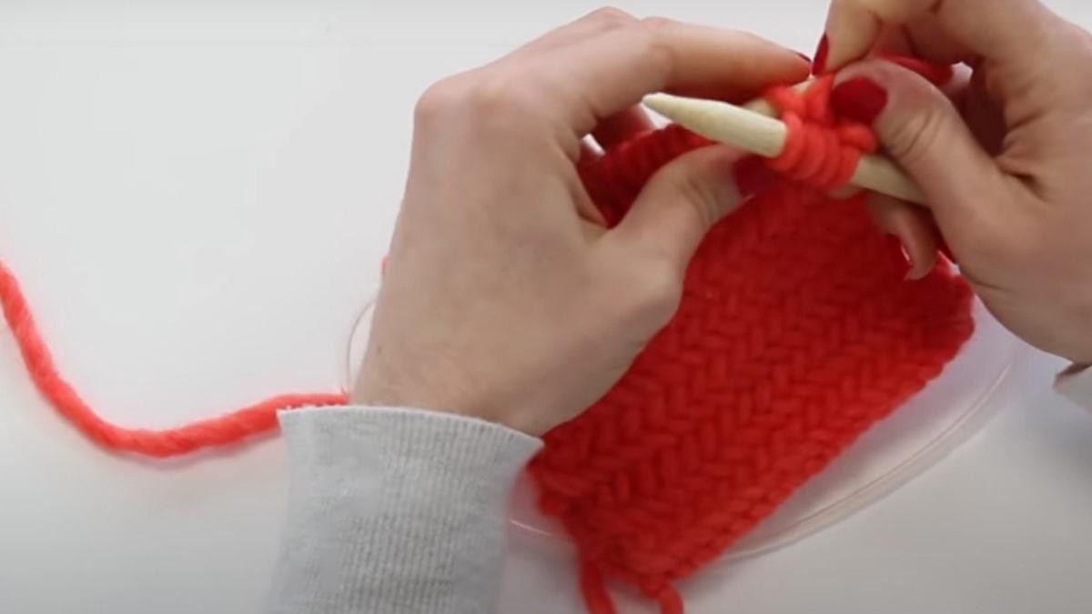 ¿Cómo se teje el punto de espiga?