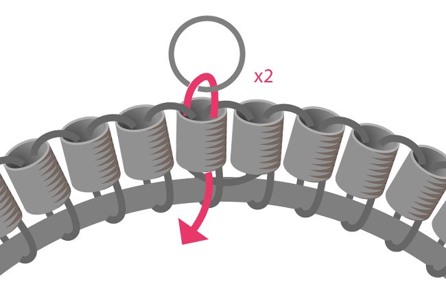 ¿Cómo tejer cuentas alrededor de un anillo? : Paso 5