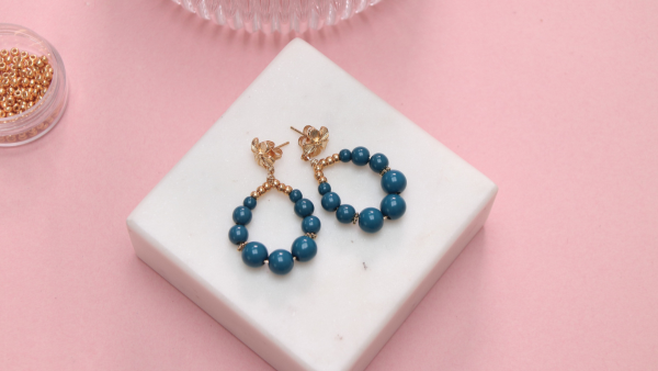 Lección 2: Hacer pendientes de gota con cuentas : Paso 1