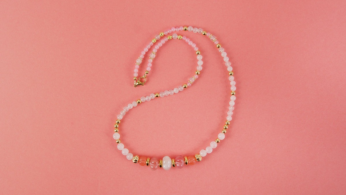 Temporada de invierno - Lección 5: Hacer un collar con cuentas de piedras preciosas