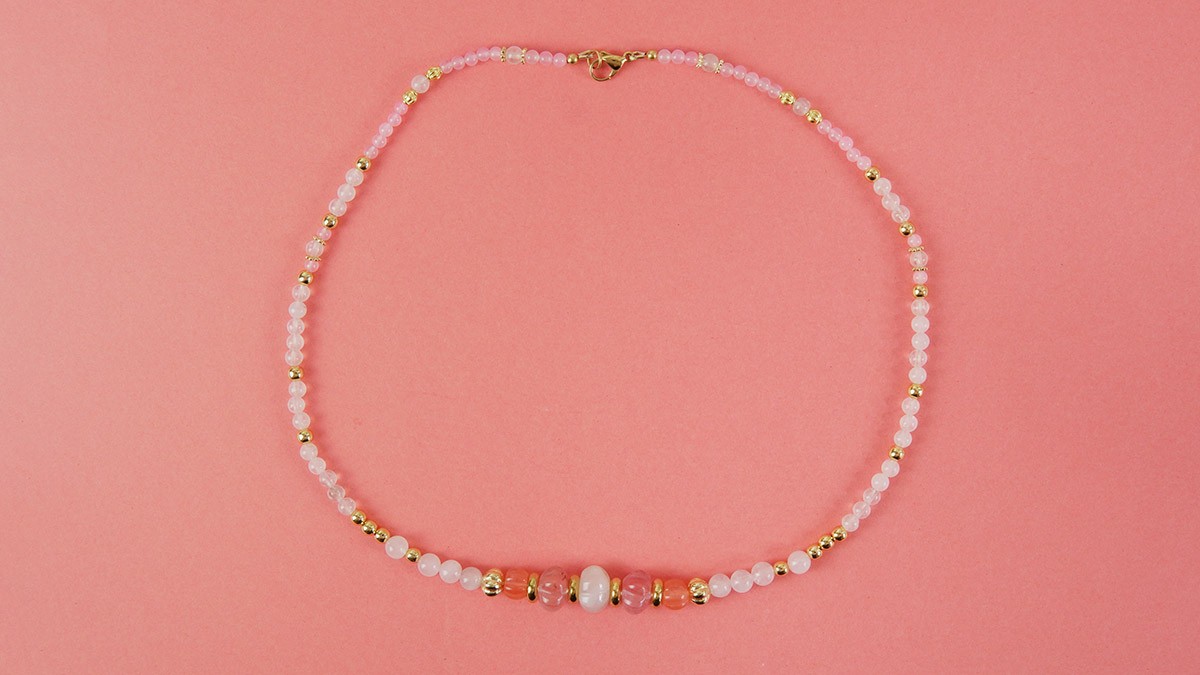 Esquema Temporada de invierno - Lección 5: Hacer un collar con cuentas de piedras preciosas Esquema Temporada de invierno - Lección 5: Hacer un collar con cuentas de piedras preciosas