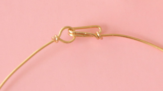 faire un fermoir avec du fil