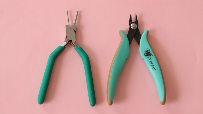 pinces &agrave; bijoux pour former du fil de fer