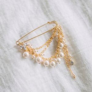 broche m&eacute;tal dor&eacute;