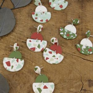 DIY Boucles polymères motif Terrazzo cuivre kaki et blanc